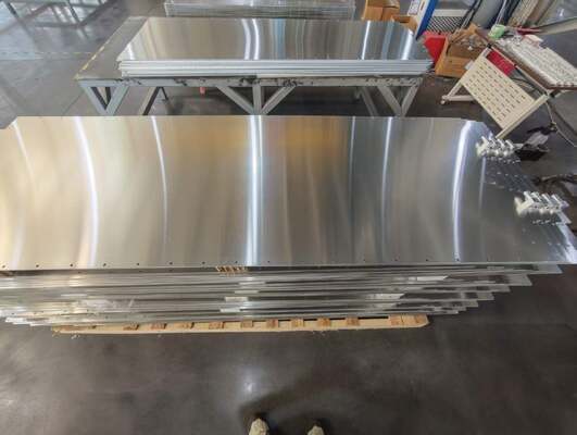 गुणवत्ता High Flow Aluminum Liquid Cooling Plate for EV Fast Charging Station 350x250mm कारखाना